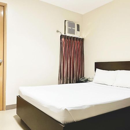 Emerald Suites Cdo Cagayan de Oro Værelse billede