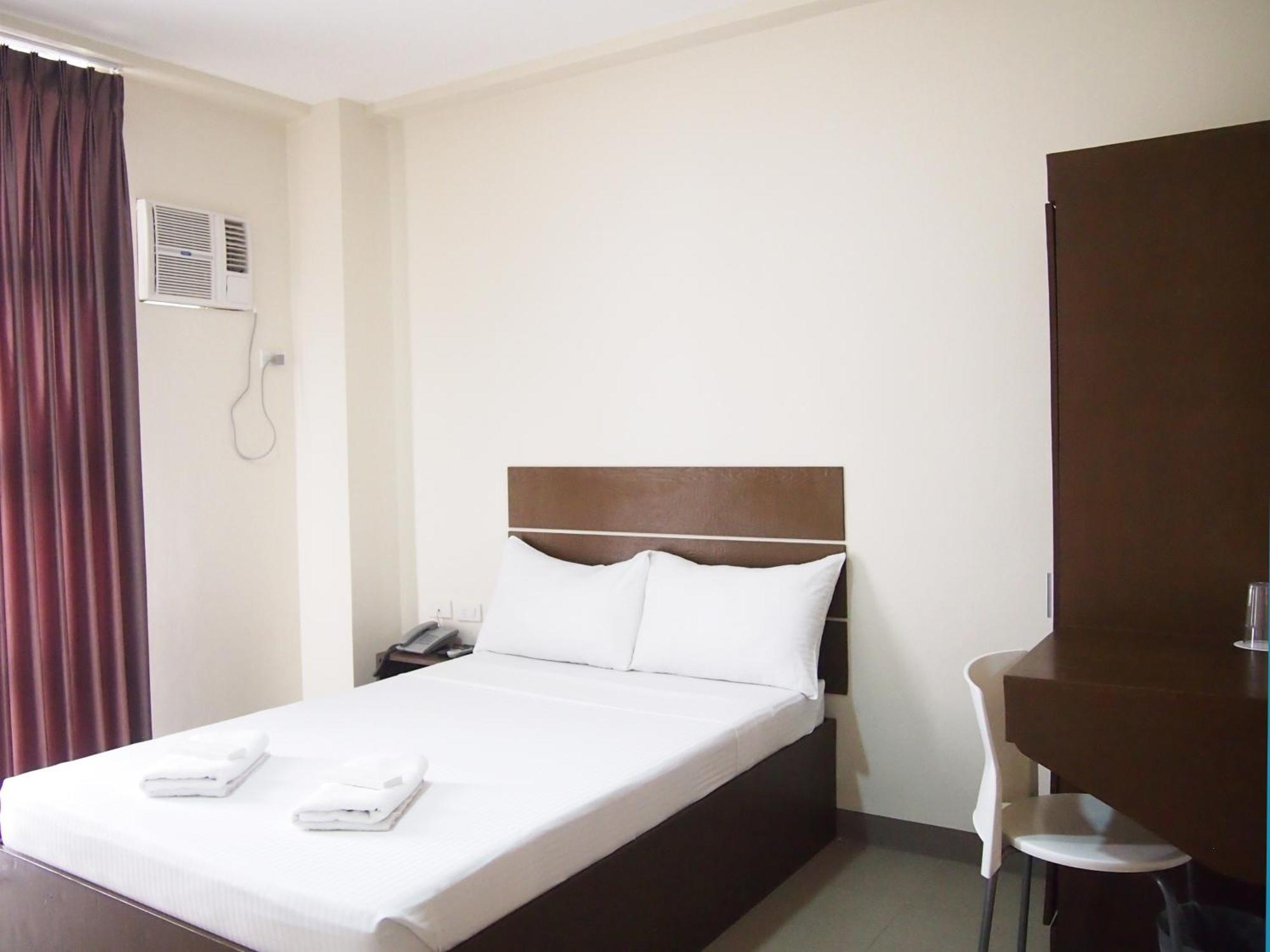 Emerald Suites Cdo Cagayan de Oro Værelse billede