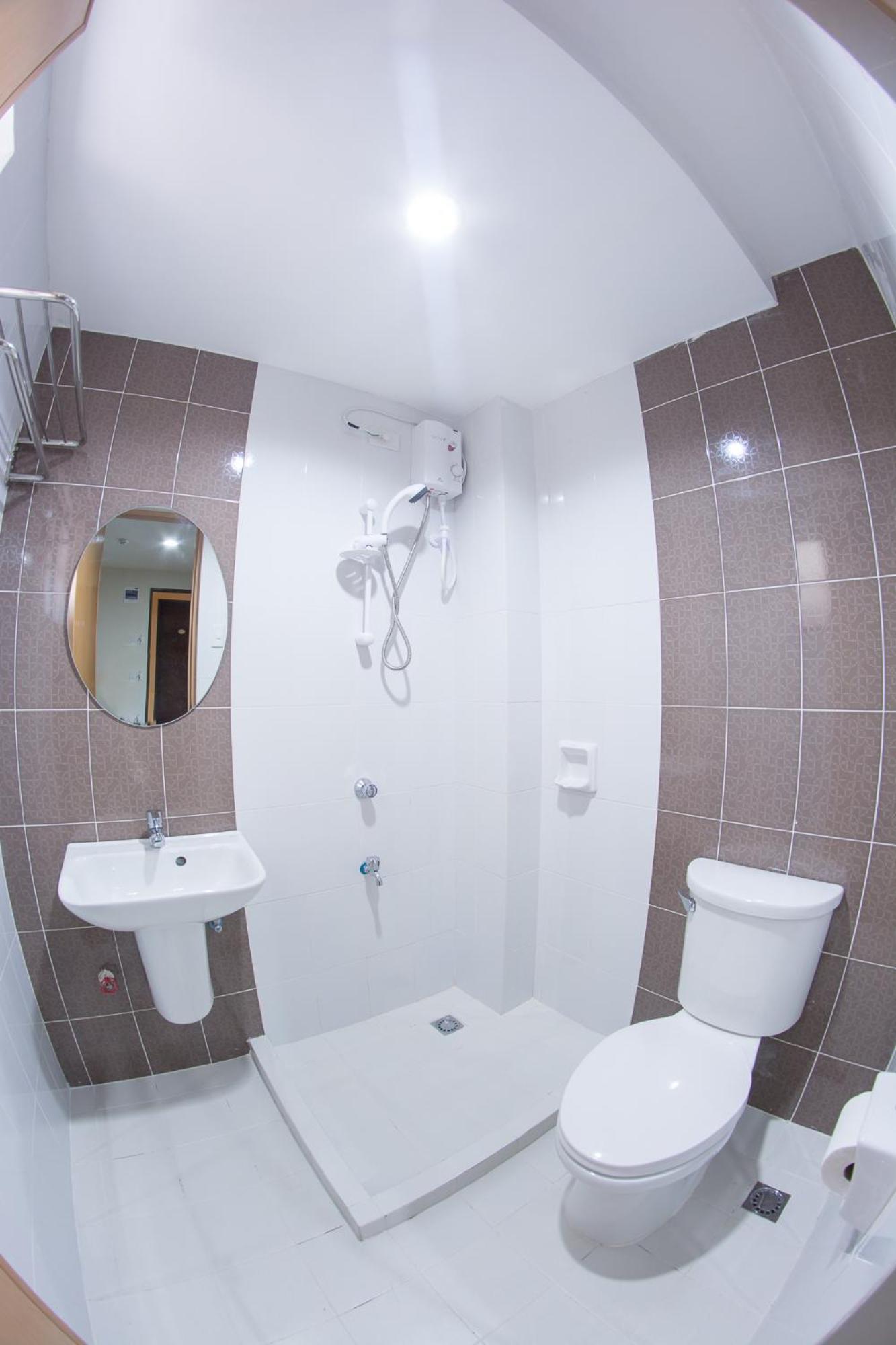 Emerald Suites Cdo Cagayan de Oro Værelse billede