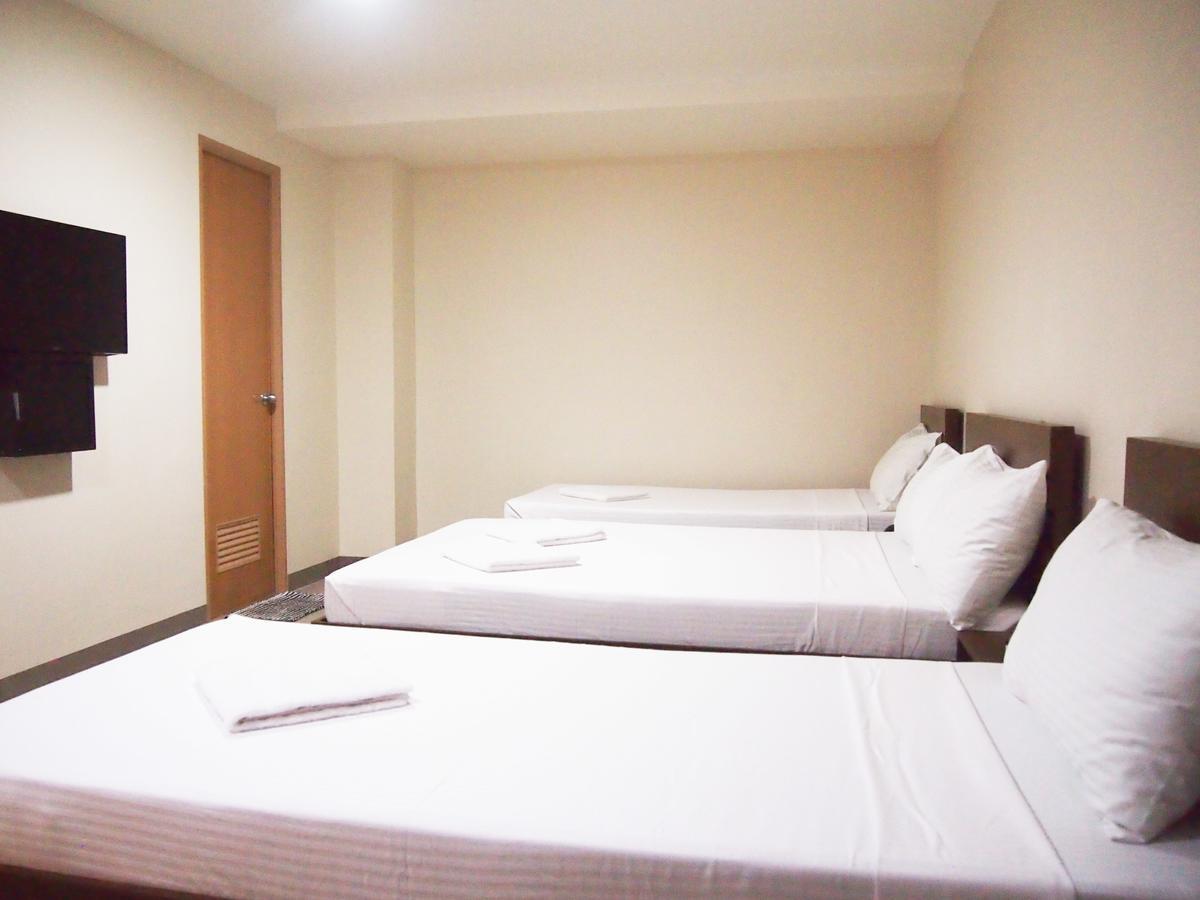 Emerald Suites Cdo Cagayan de Oro Værelse billede