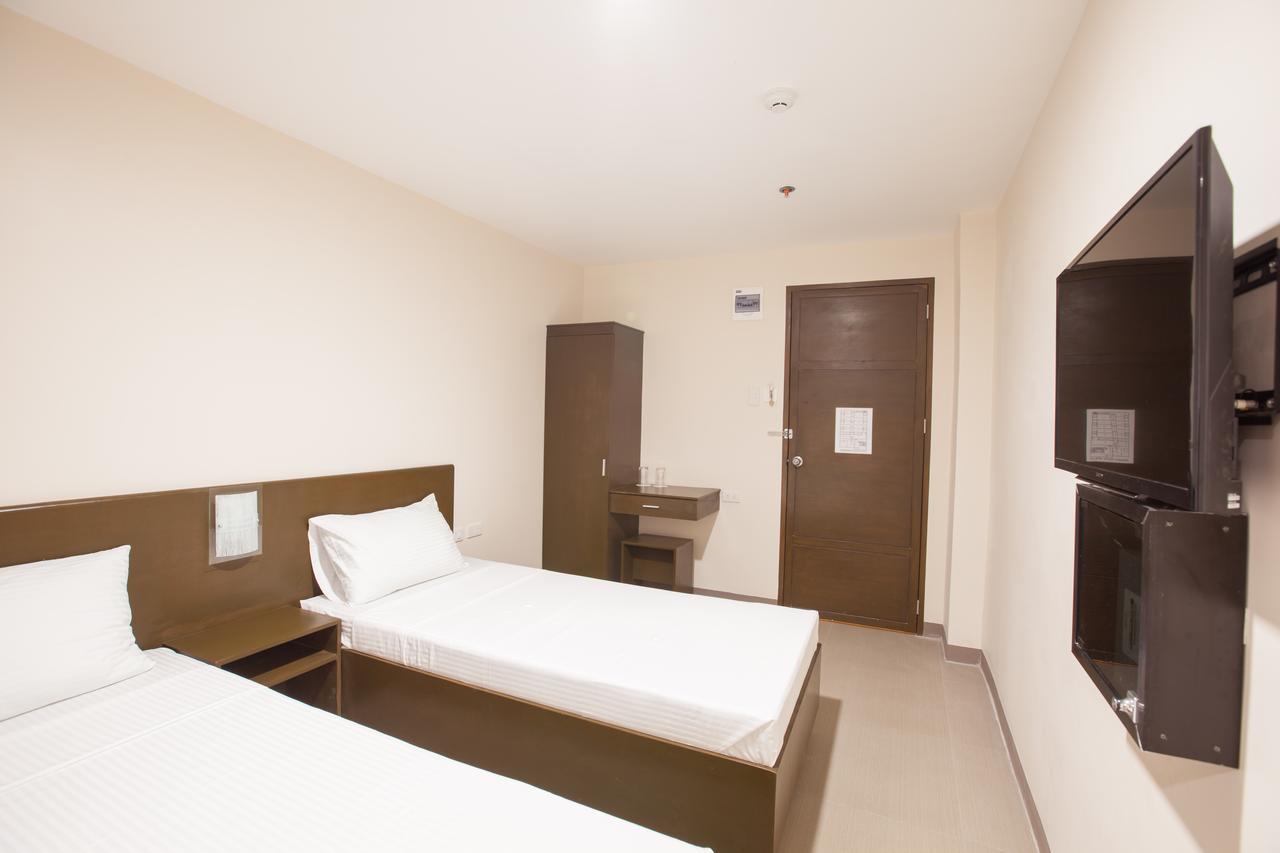 Emerald Suites Cdo Cagayan de Oro Værelse billede