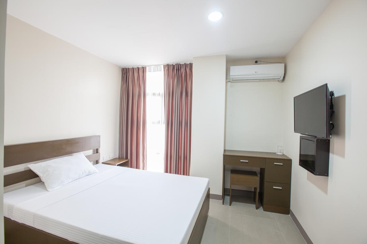 Emerald Suites Cdo Cagayan de Oro Værelse billede